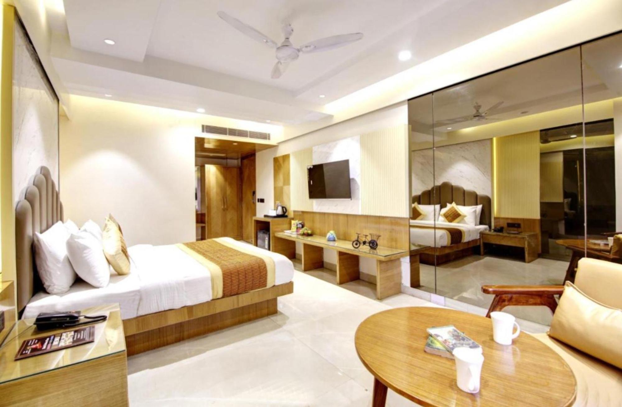 Hotel Platinum With Free Pickup-Delhi Airport Nowe Delhi Zewnętrze zdjęcie